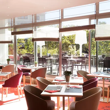 Oceania Ferrand Otel