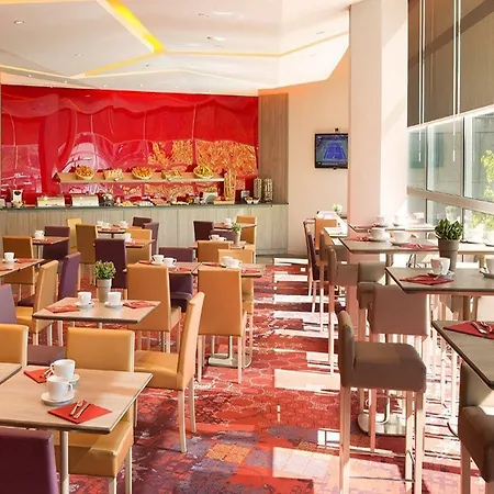 Otel Oceania Ferrand 4*