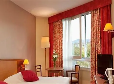 Oceania Ferrand Otel