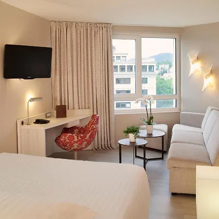 オセアニア クレルモン フェラン ホテル