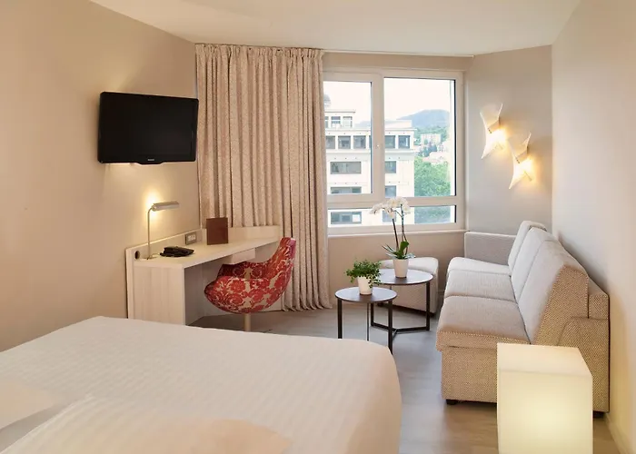 Oceania Ferrand Hotel