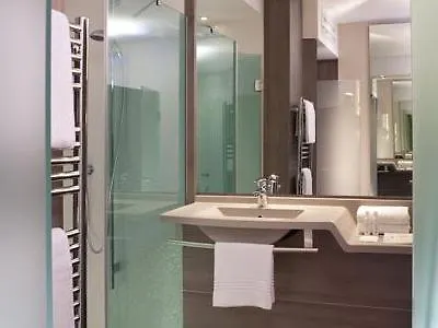 オセアニア クレルモン フェラン ホテル 4*