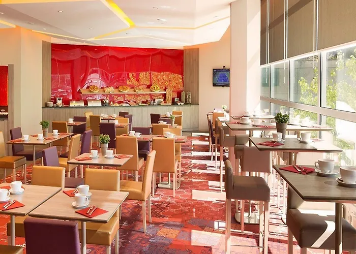 Hotel Oceania Ferrand 4*